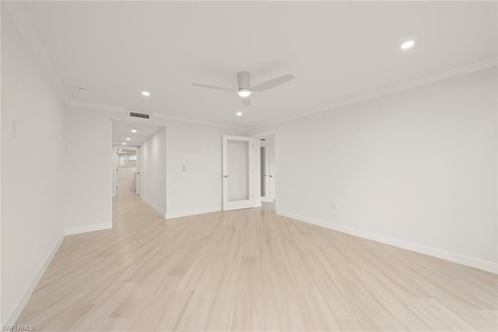200 Periwinkle Way 111 Property Photo 26