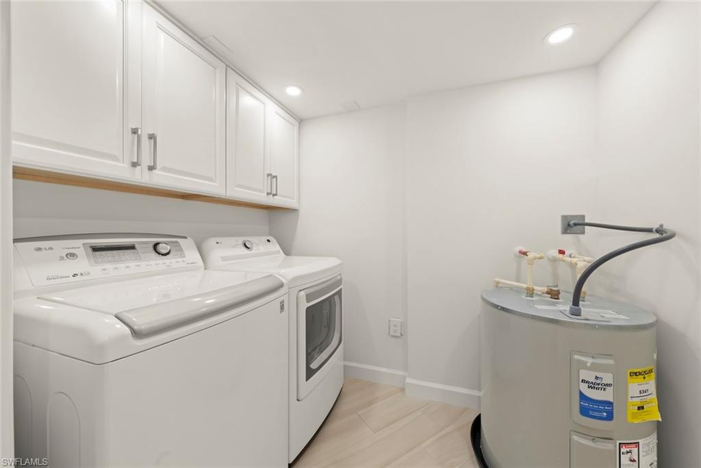 200 Periwinkle Way 111 Property Photo 39