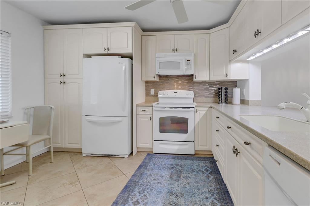 5985 Bloomfield Cir D203 Property Photo 6