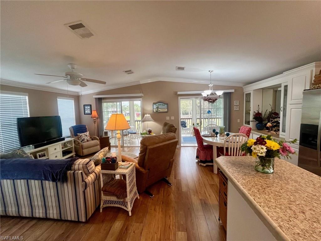 1631 Diamond Lake Cir Property Photo 9