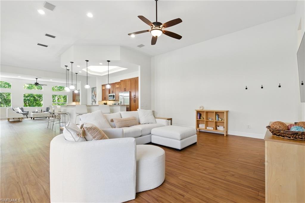 27549 Riverbank Dr Property Photo 20