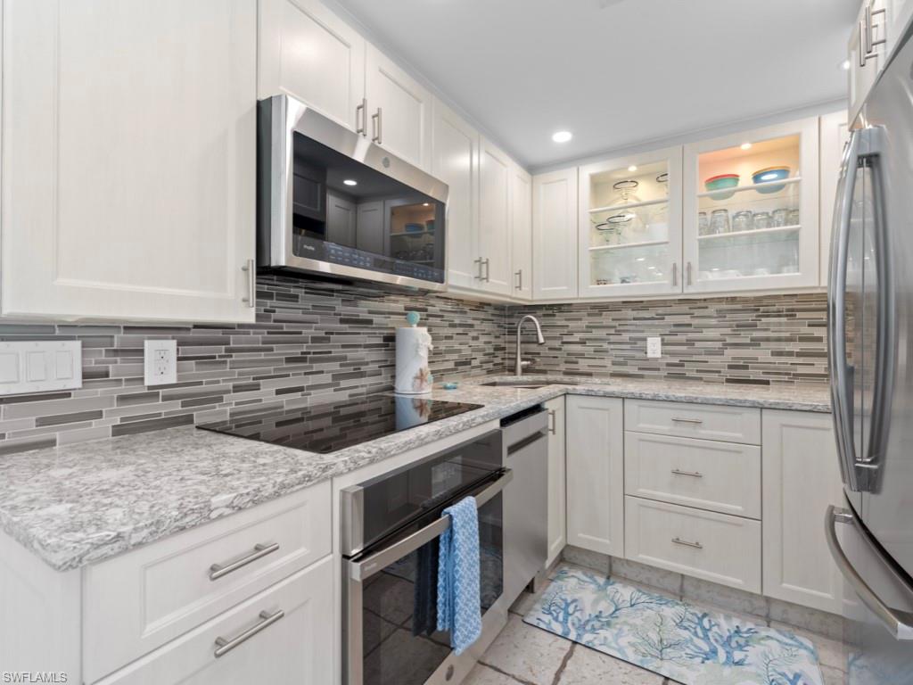 140 Seaview Ct # 1703n Property Photo 10