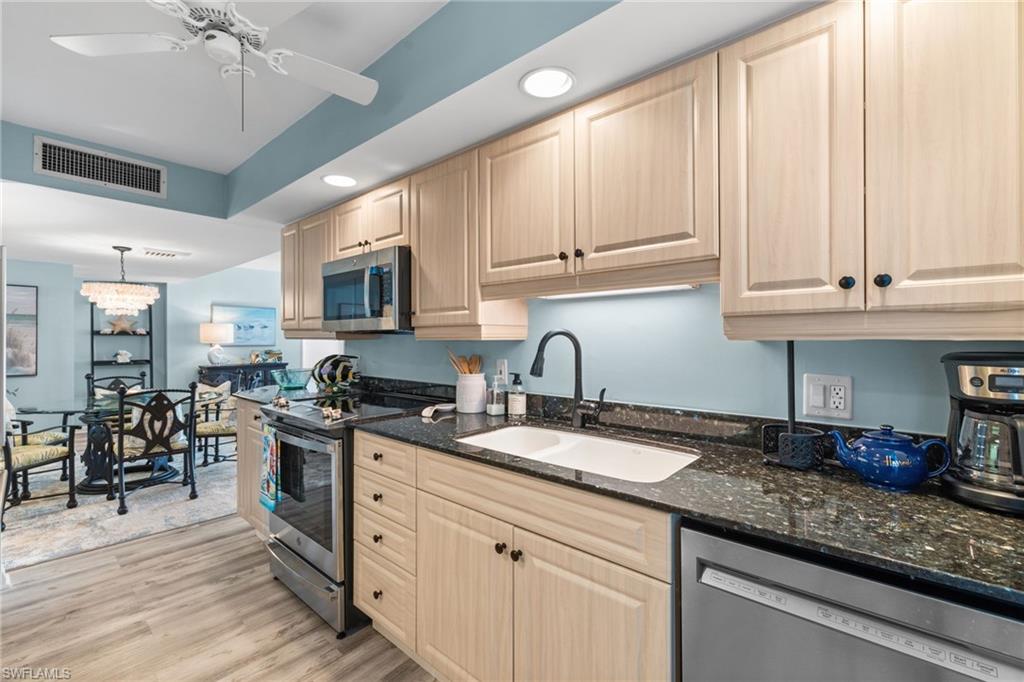 4001 Gulf Shore Blvd N # 507 Property Photo 15