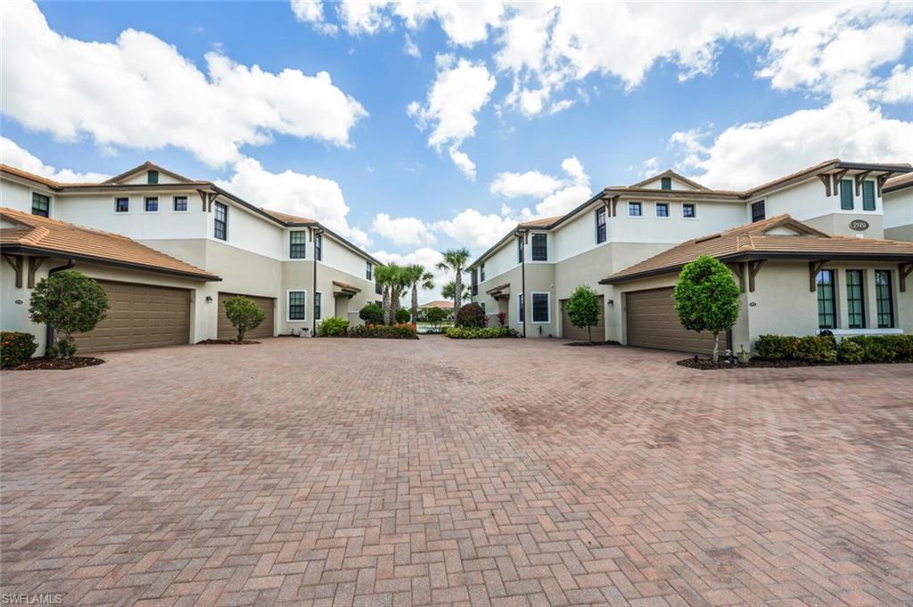 2149 Frangipani Cir # 101 Property Photo 1