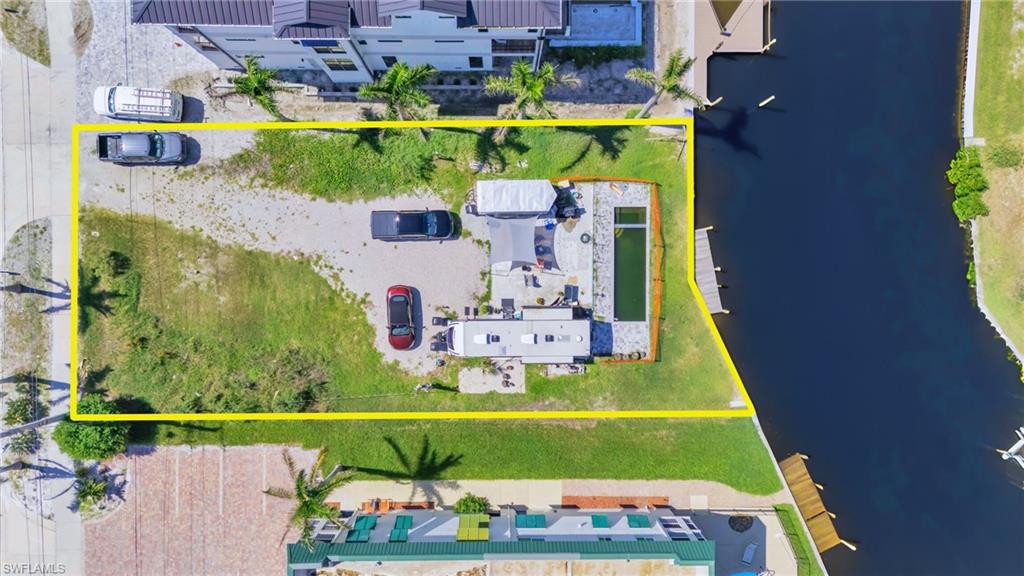 775 Estero Blvd Property Photo 4