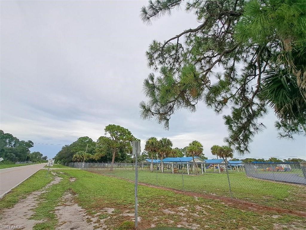 740 S Cabbage Palm St Property Photo 6