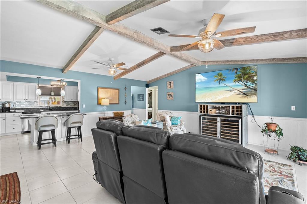 2468 Sapodilla Ln Property Photo 7