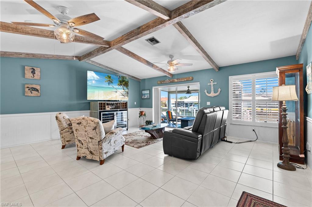 2468 Sapodilla Ln Property Photo 8
