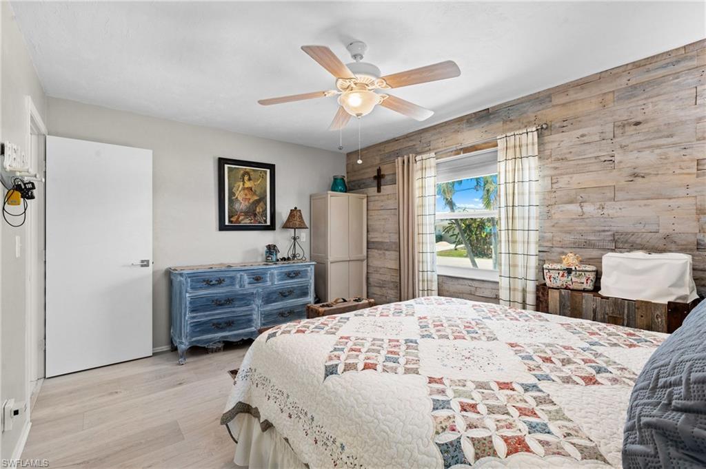 2468 Sapodilla Ln Property Photo 15