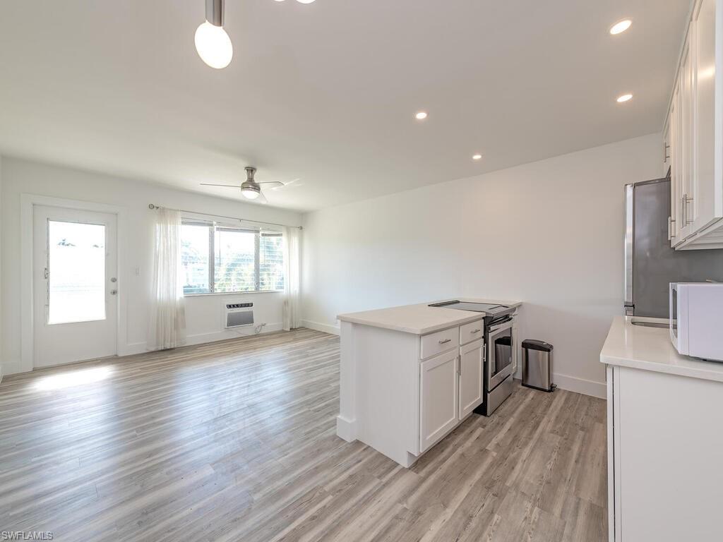 473 12th Ave S # B13 Property Photo 8