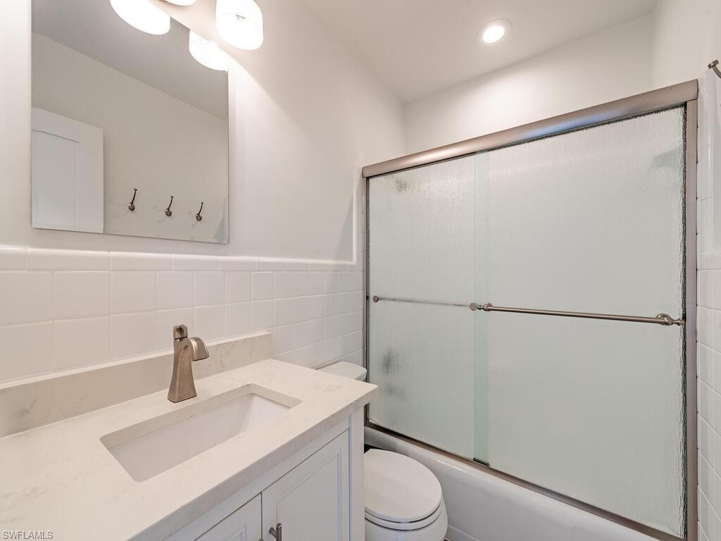 473 12th Ave S # B13 Property Photo 10
