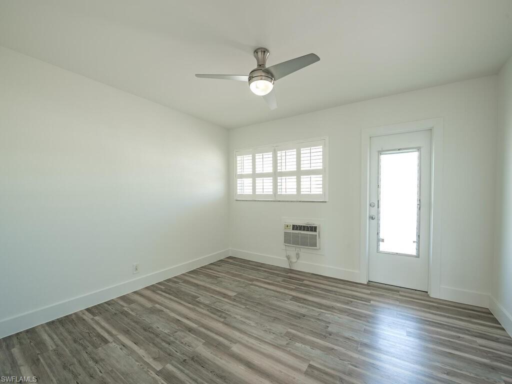 473 12th Ave S # B13 Property Photo 11