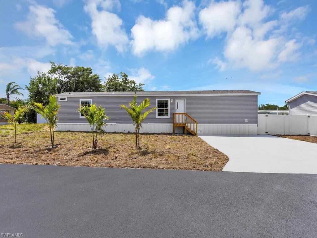 21190 Cypress Park Cir Property Photo 1