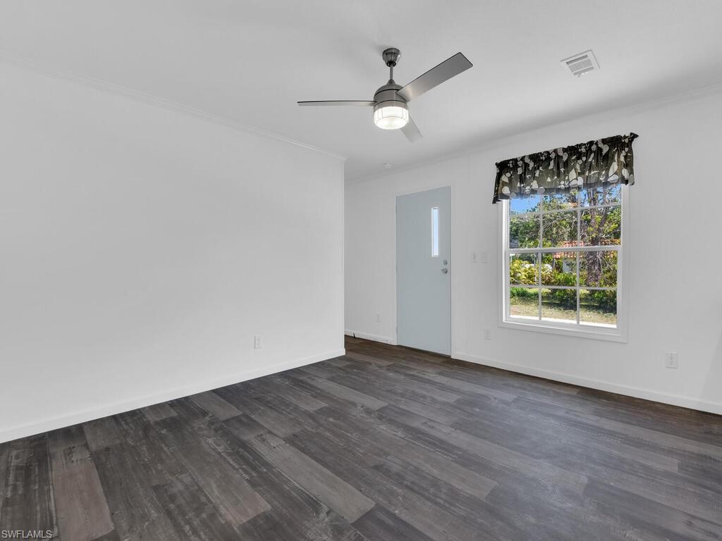 21190 Cypress Park Cir Property Photo 7