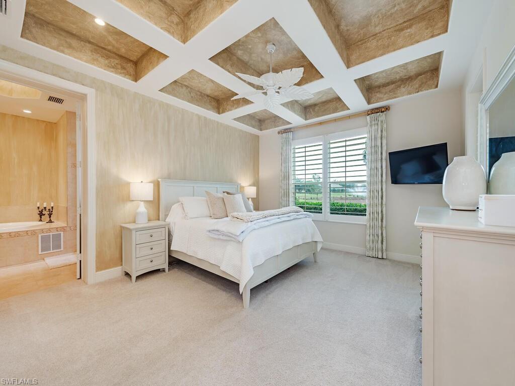 584 Avellino Isles Cir # 19102 Property Photo 9