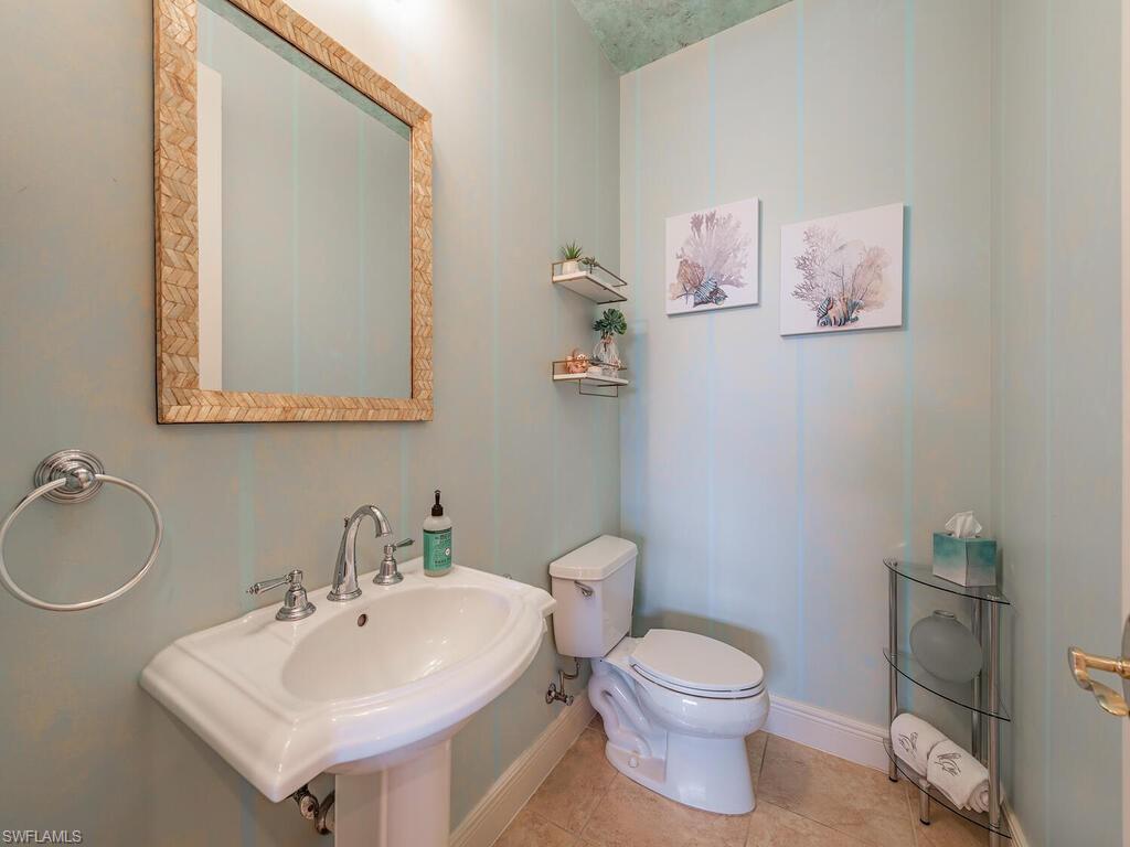 584 Avellino Isles Cir # 19102 Property Photo 14