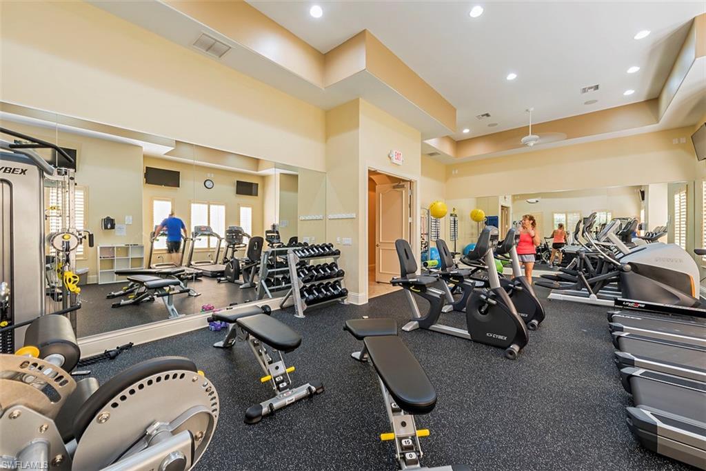 584 Avellino Isles Cir # 19102 Property Photo 20