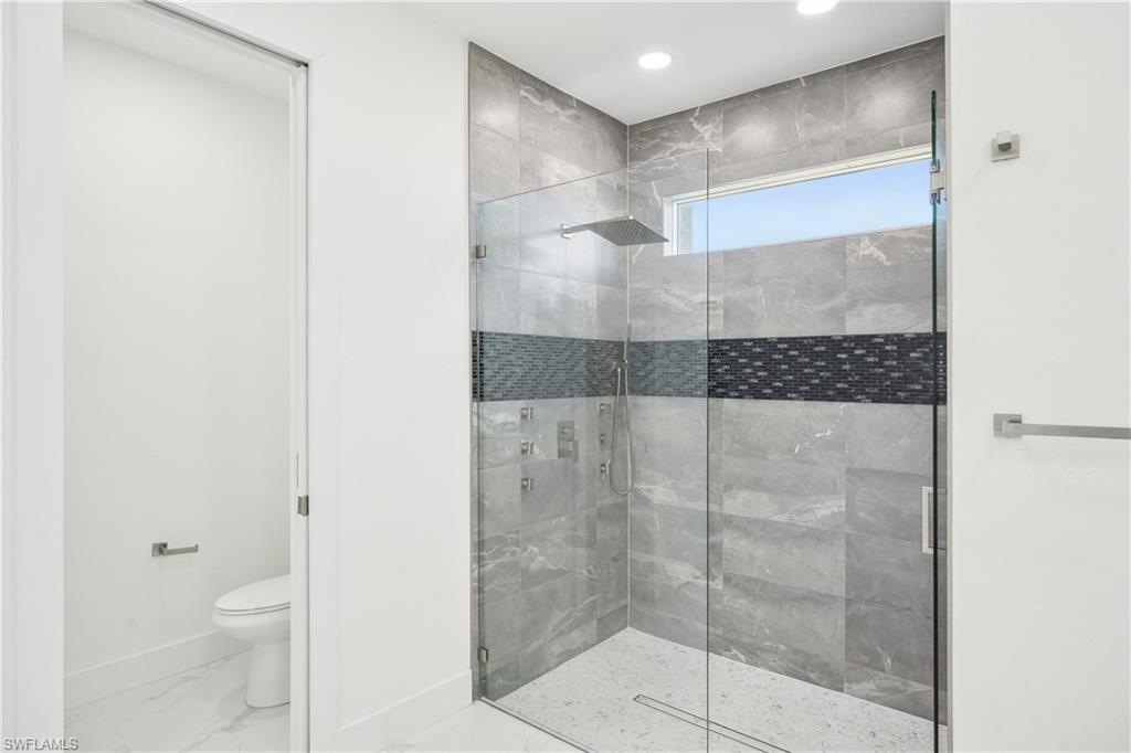 345 Sw 29th Pl Property Photo 27