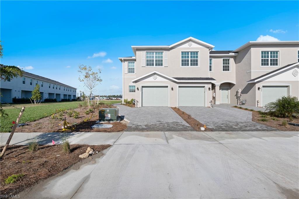 15035 White Pearl Rd Property Photo 1