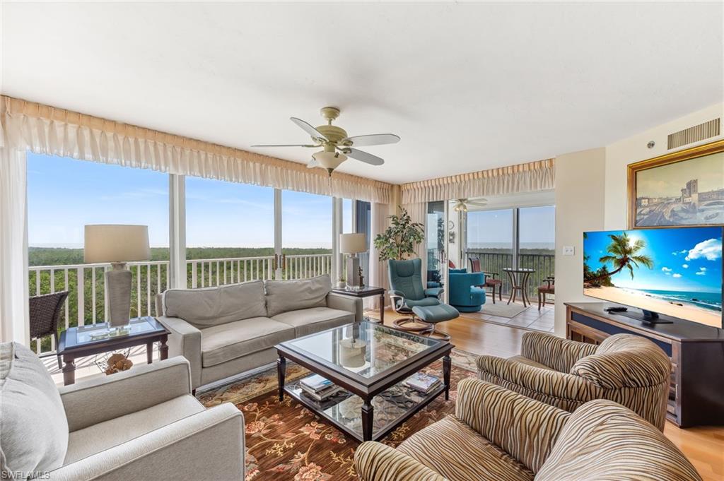 6361 Pelican Bay Blvd # 605 Property Photo 4