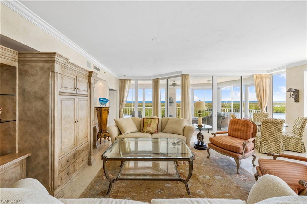 435 Dockside Dr # A804 Property Photo 8