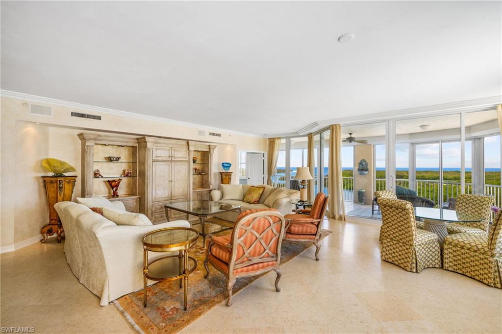 435 Dockside Dr # A804 Property Photo 10