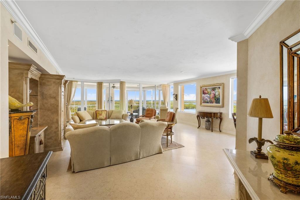435 Dockside Dr # A804 Property Photo 11