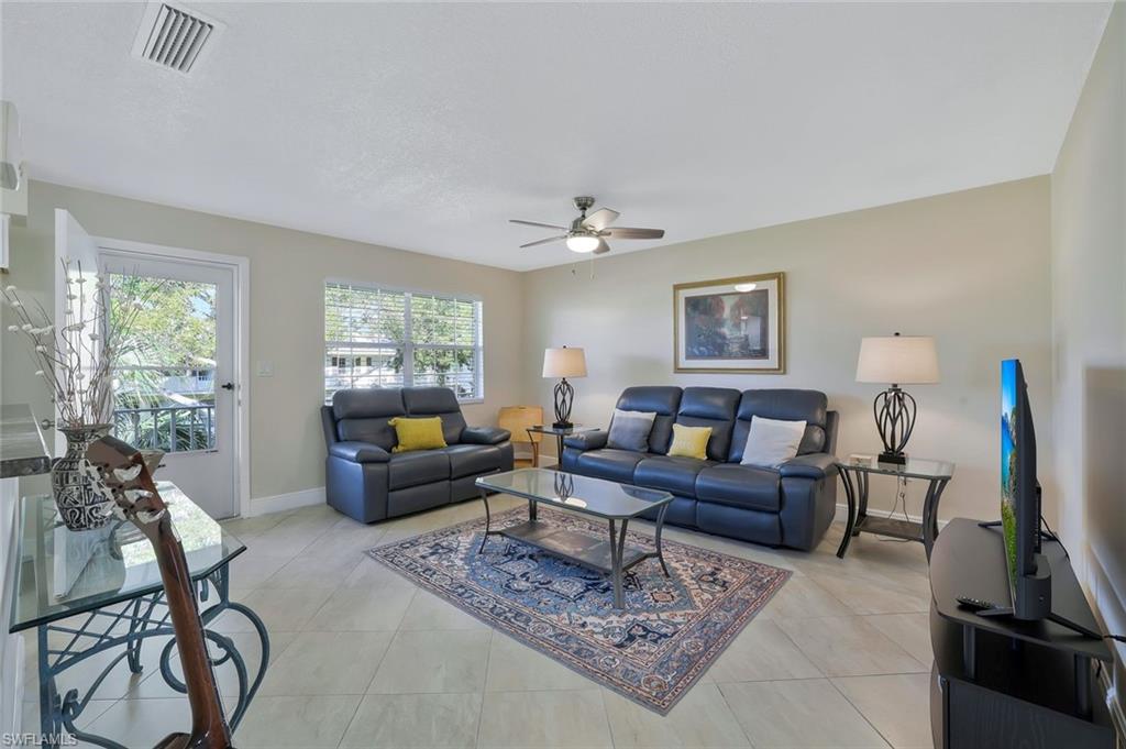 3325 Airport RD N # H5 Property Photo 1