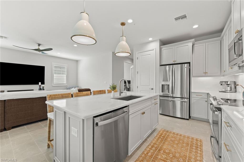 2620 Seychelles Cir # 1308 Property Photo 5
