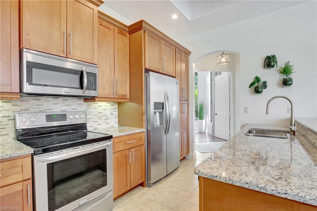 7912 Cordoba Pl Property Photo 10