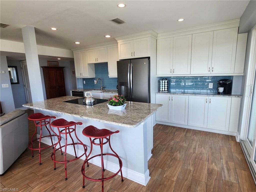 4803 Sunset Ct # 604 Property Photo 8