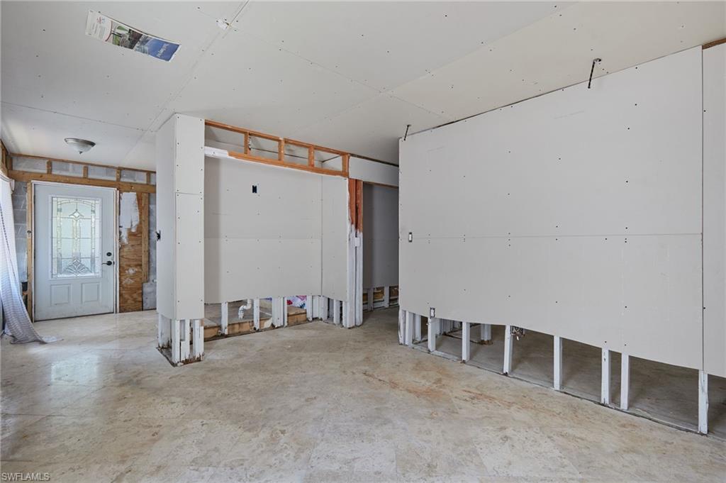 27620 Riverdale Ln Property Photo 10