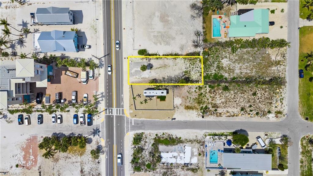 5421 / 5425 Estero Blvd Property Photo 10