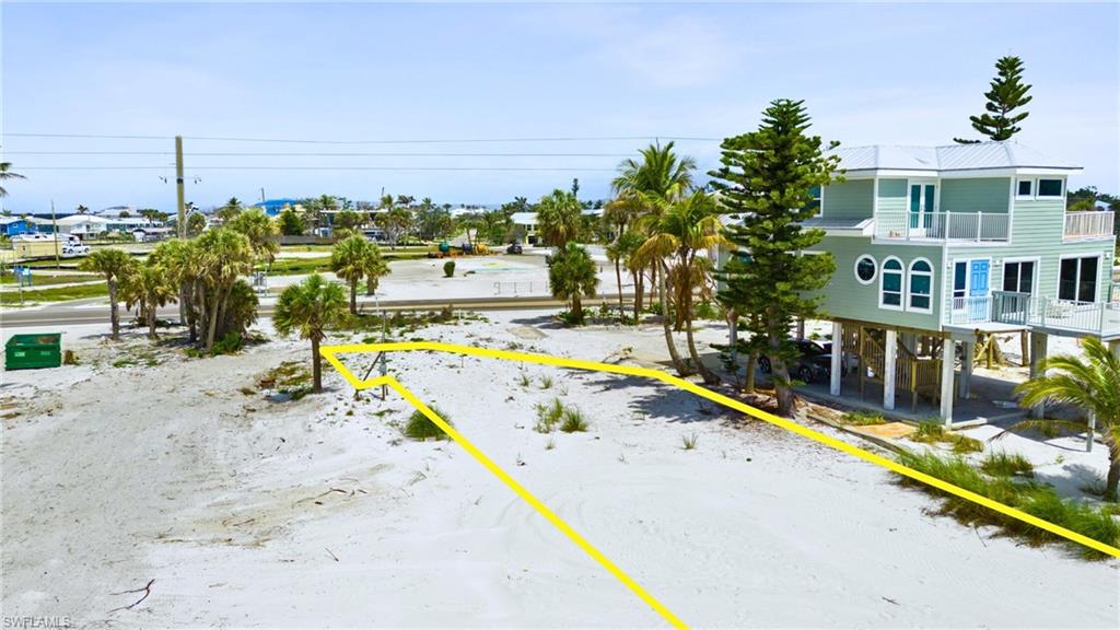 5682 Estero Blvd Property Photo 3