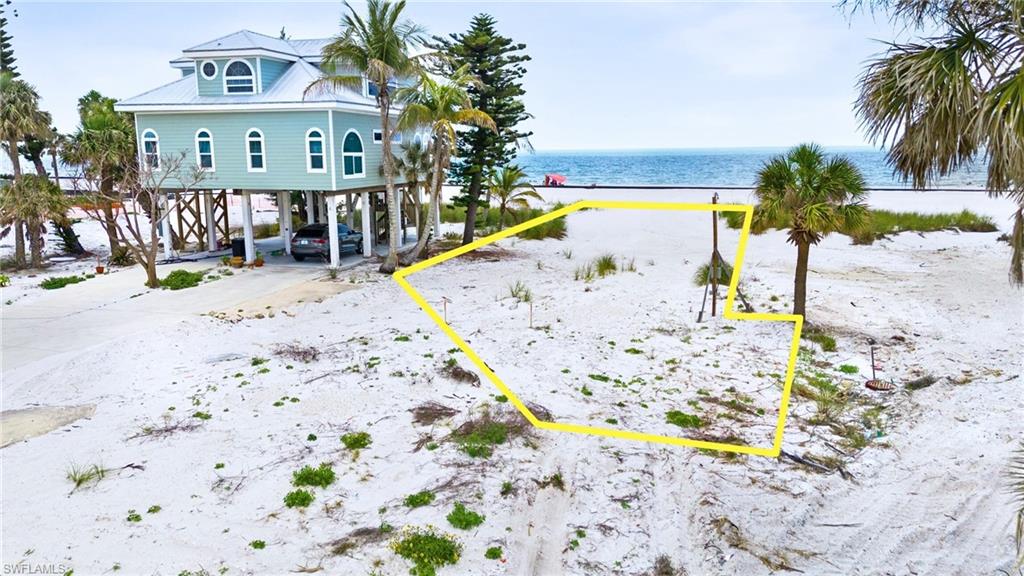 5682 Estero Blvd Property Photo 4