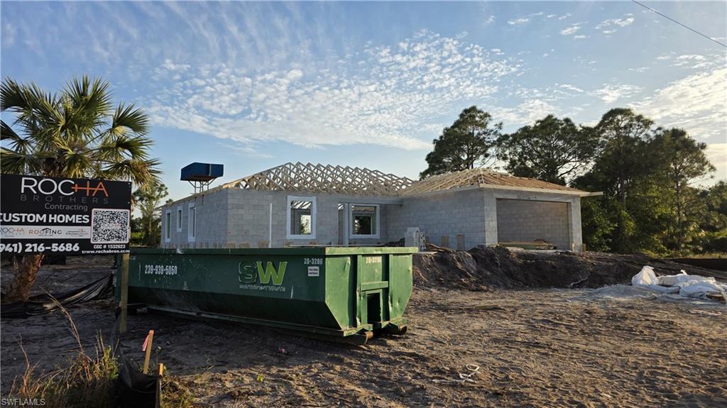 1118 Fontana St E Property Photo 5