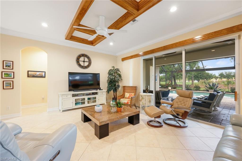 10527 Bellagio Dr Property Photo 6