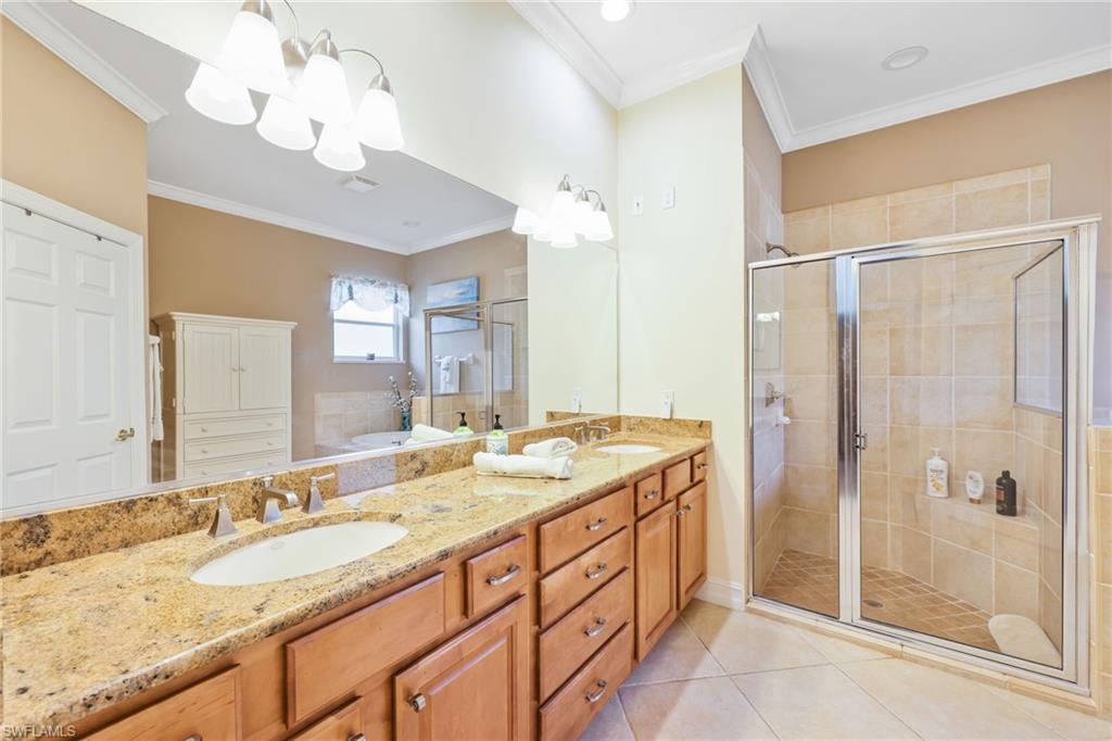 10527 Bellagio Dr Property Photo 27