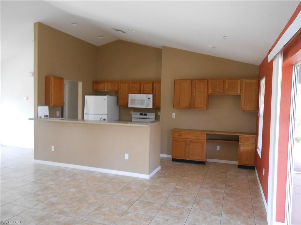 407 Chamonix Ave S Property Photo 5