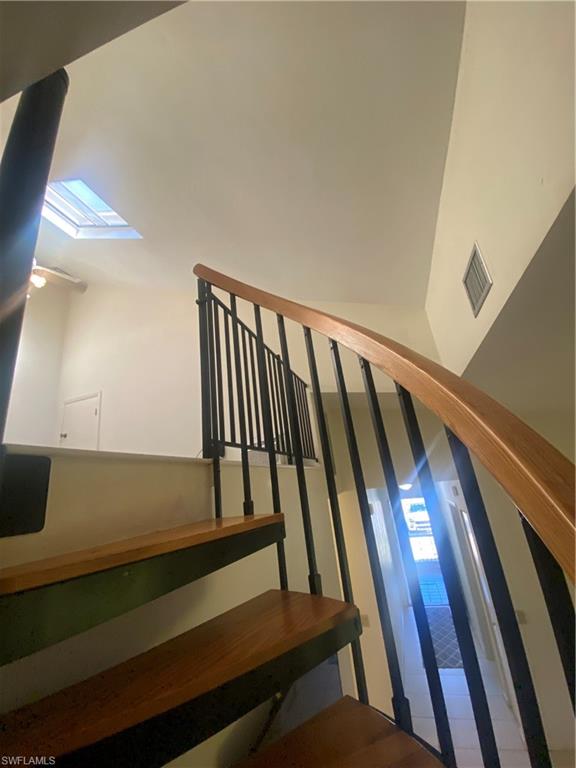 8565 Tamara Ct Property Photo 7
