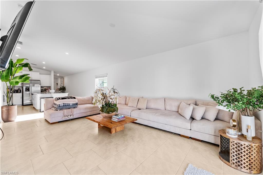 20160 Caroline Creek Place Property Photo 7