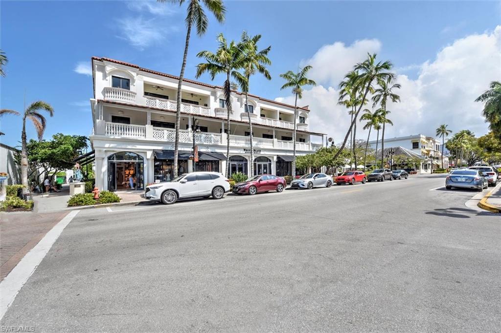 555 5TH AVE S # 1