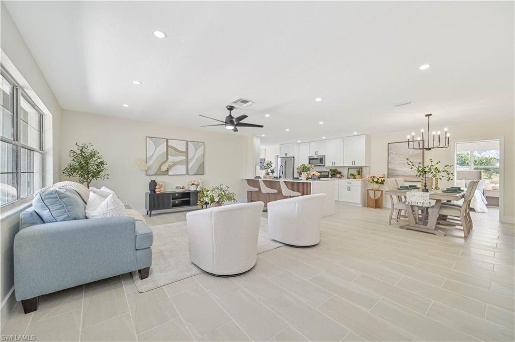 1400 Alwynne Dr Property Photo 2