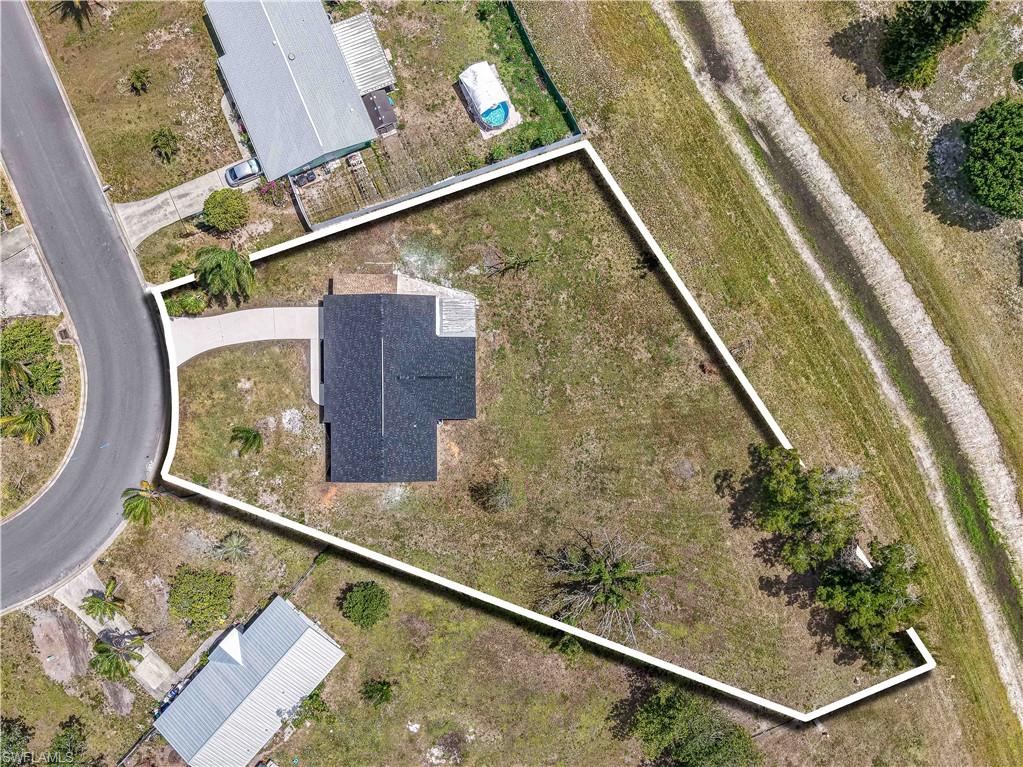 1400 Alwynne Dr Property Photo 30