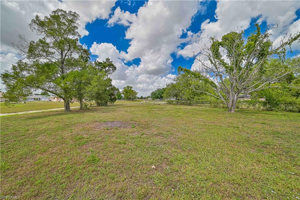 1400 Alwynne Dr Property Photo 31