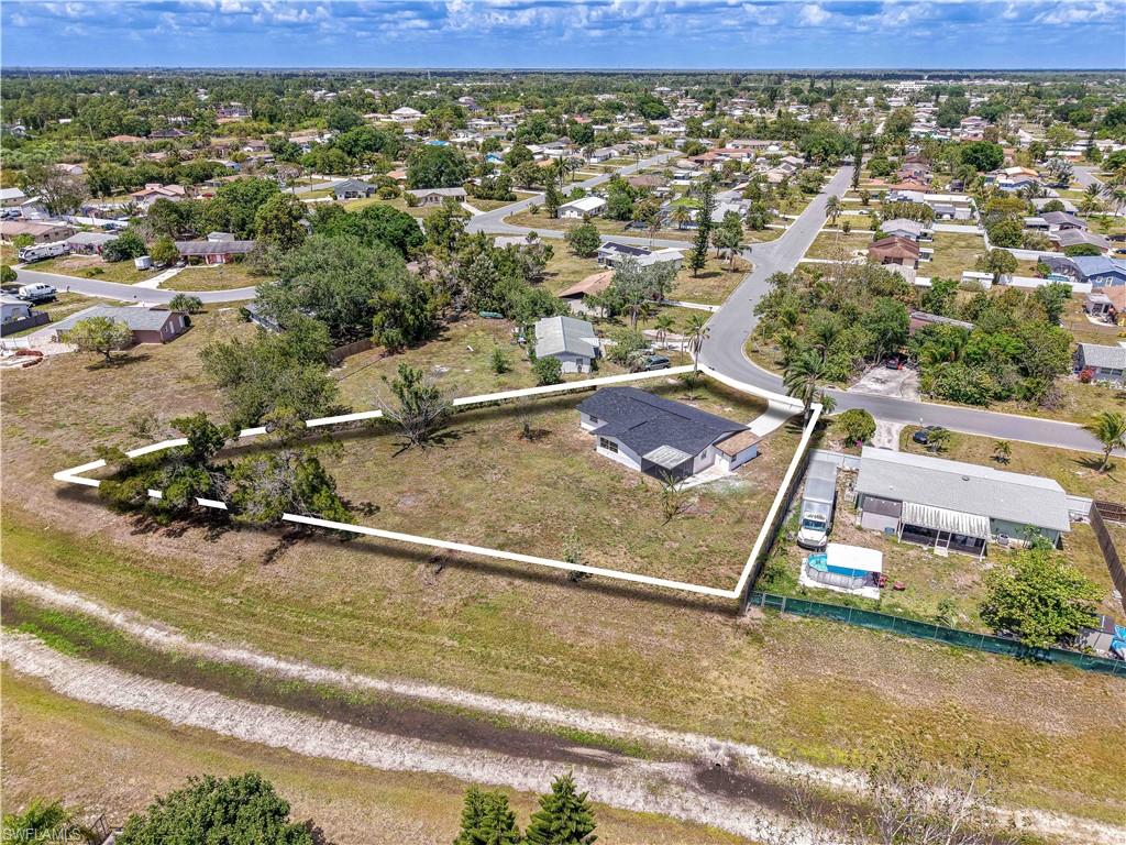 1400 Alwynne Dr Property Photo 39