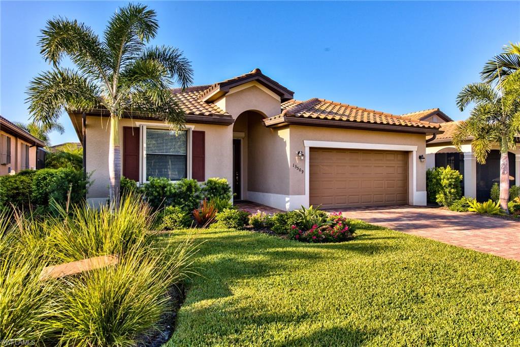 13509 San Georgio Dr Property Photo 3