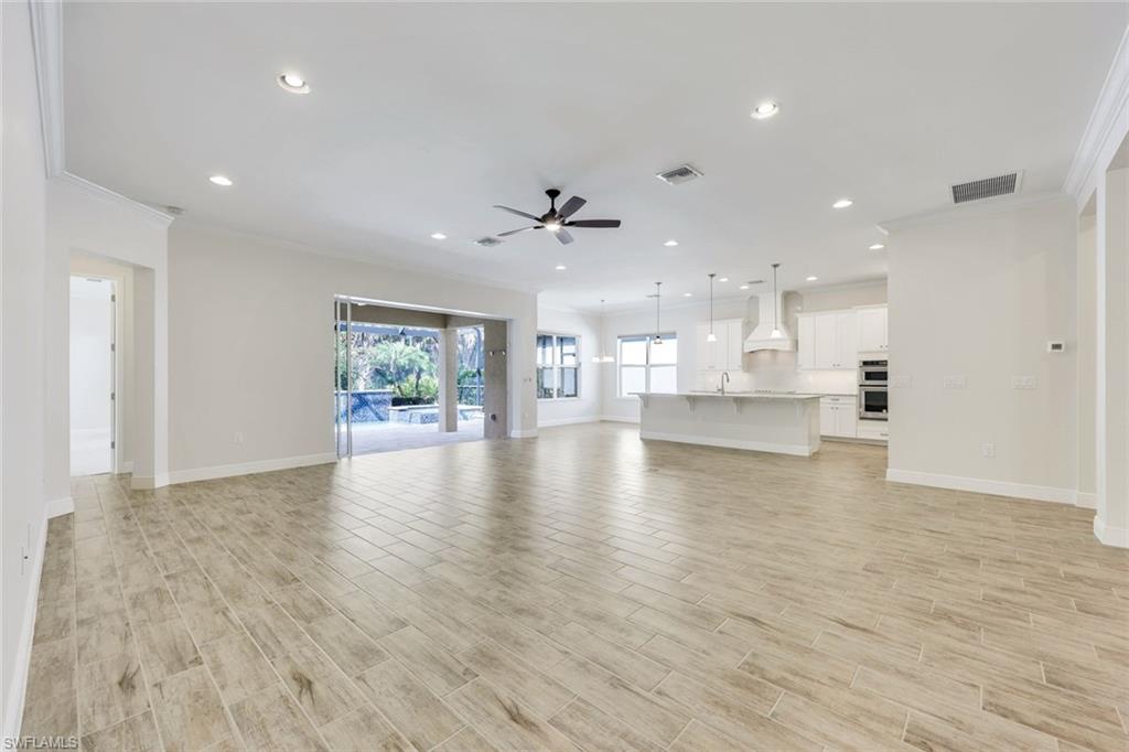 3781 Helmsman Dr Property Photo 4