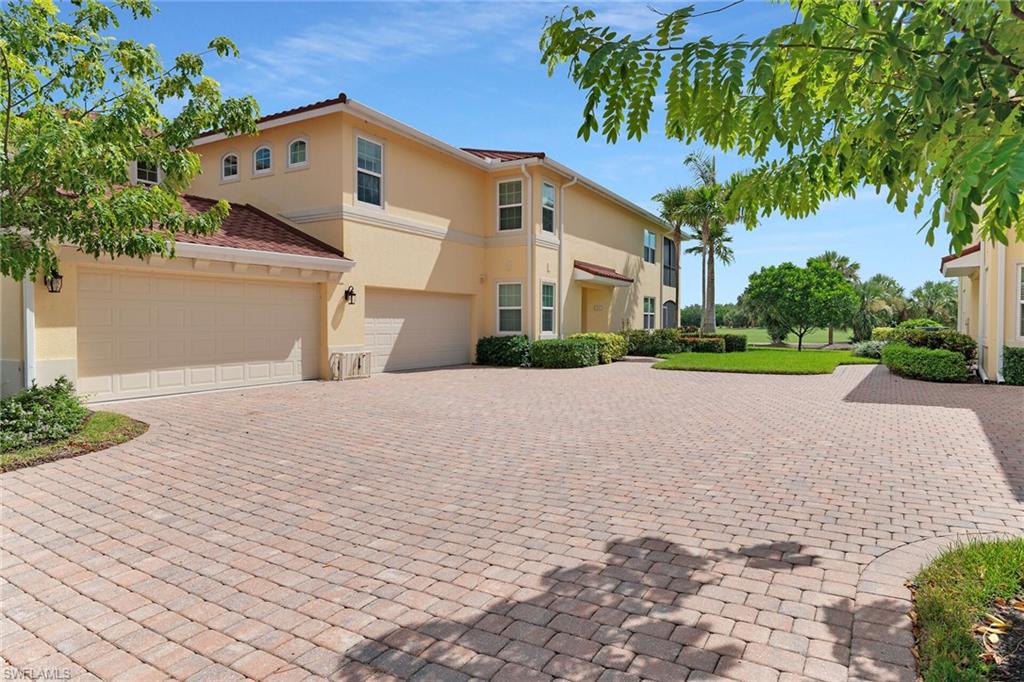 1286 Rialto Way # 202 Property Photo 3