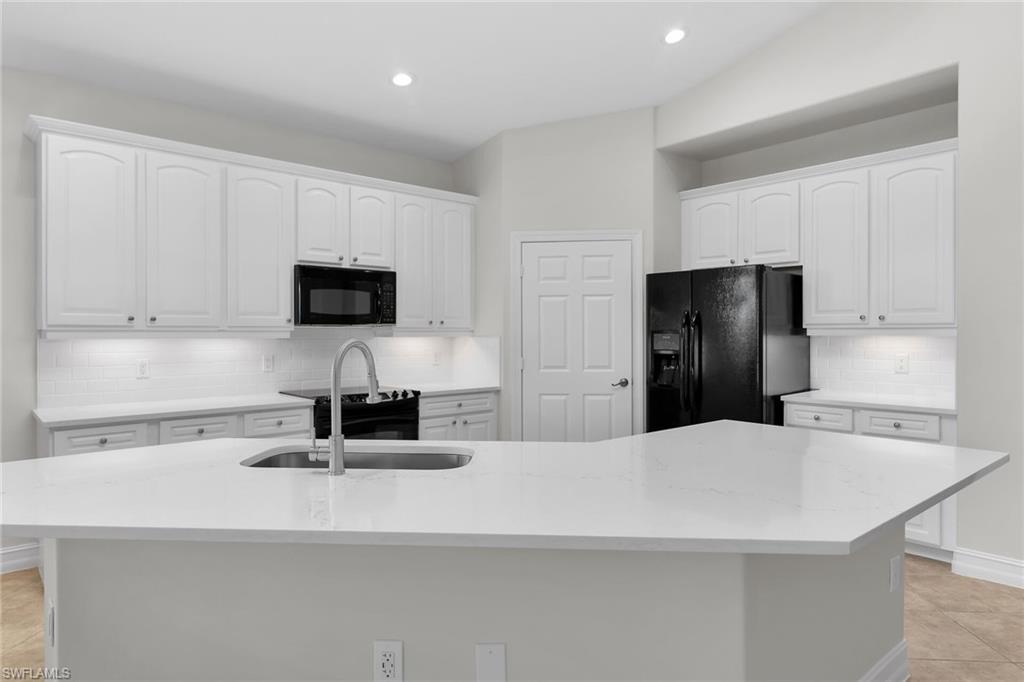 1286 Rialto Way # 202 Property Photo 5